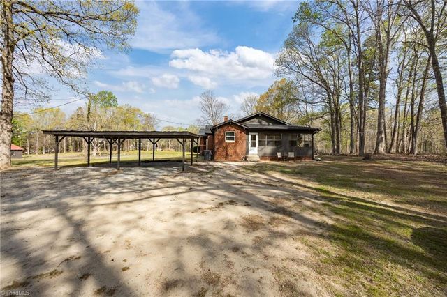 1513 NC Highway 62, Archdale, NC 27263