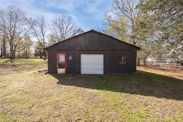 1513 NC Highway 62, Archdale, NC 27263