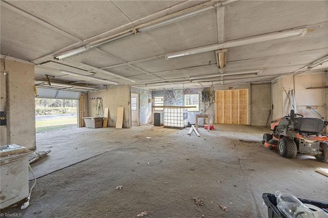 1513 NC Highway 62, Archdale, NC 27263