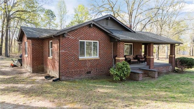 1513 NC Highway 62, Archdale, NC 27263