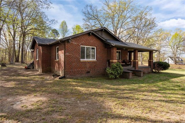 1513 NC Highway 62, Archdale, NC 27263