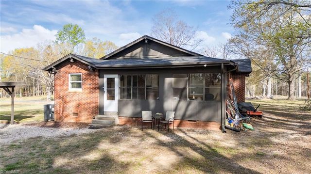 1513 NC Highway 62, Archdale, NC 27263