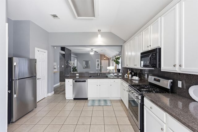 5433 Mohawk Court, The Colony, TX 75056