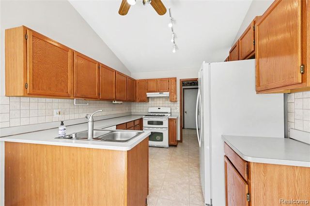 41302 Fortuna Drive, Clinton Township, MI 48038