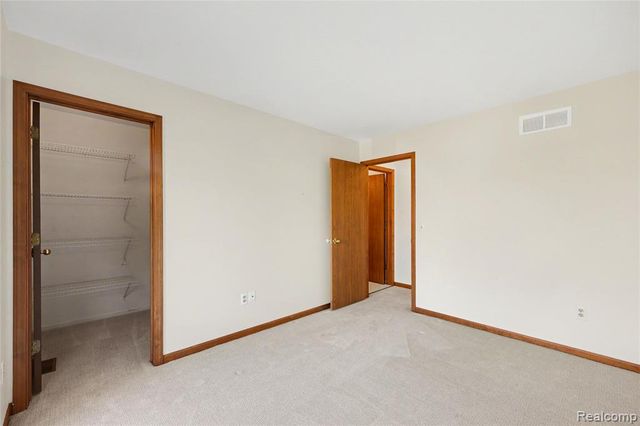 41302 Fortuna Drive, Clinton Township, MI 48038