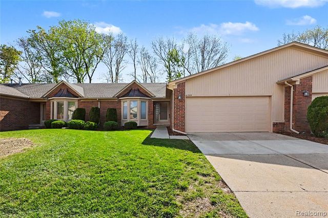 41302 Fortuna Drive, Clinton Township, MI 48038
