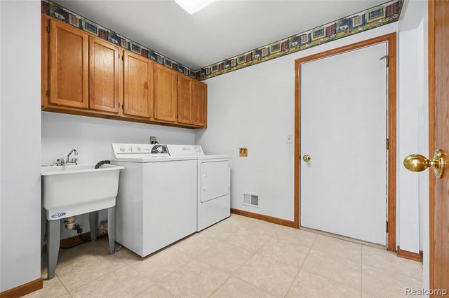 41302 Fortuna Drive, Clinton Township, MI 48038