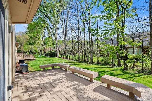 41302 Fortuna Drive, Clinton Township, MI 48038
