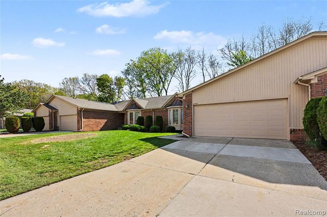 41302 Fortuna Drive, Clinton Township, MI 48038