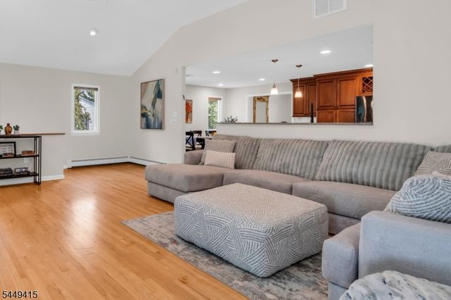 1245 Sunnyfield Ln, Scotch Plains Twp., NJ 07076