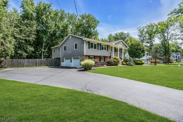 1245 Sunnyfield Ln, Scotch Plains Twp., NJ 07076