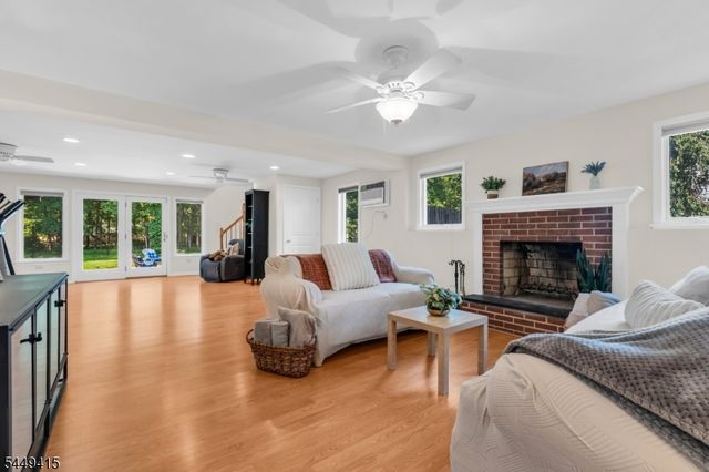 1245 Sunnyfield Ln, Scotch Plains Twp., NJ 07076