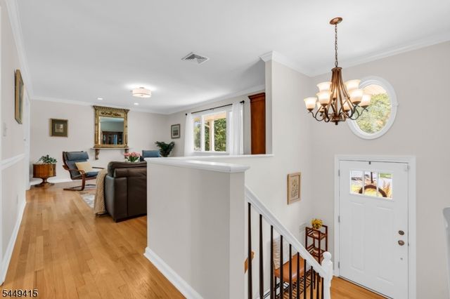 1245 Sunnyfield Ln, Scotch Plains Twp., NJ 07076