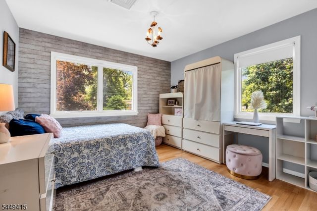 1245 Sunnyfield Ln, Scotch Plains Twp., NJ 07076