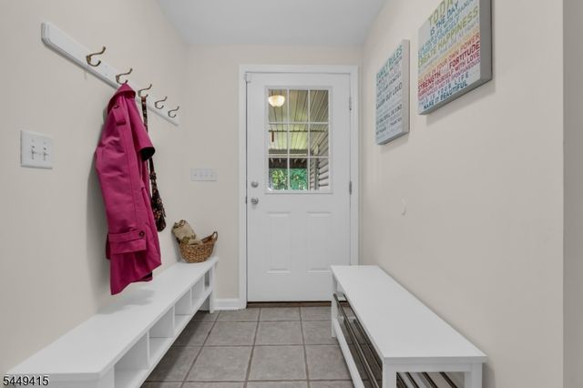 1245 Sunnyfield Ln, Scotch Plains Twp., NJ 07076
