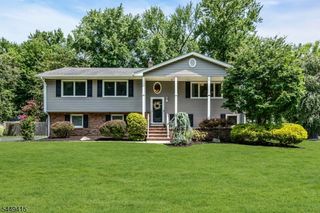 1245 Sunnyfield Ln, Scotch Plains Twp., NJ 07076