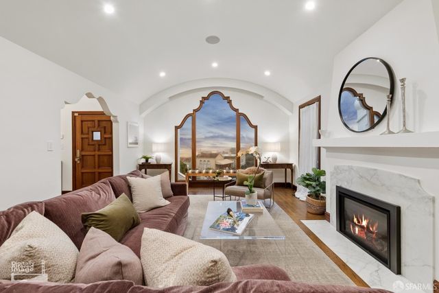 96 Brentwood Avenue, San Francisco, CA 94127