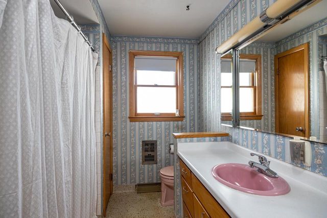 420 W LINDBERGH STREET, Appleton, WI 54911