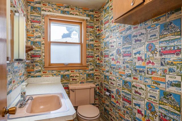 420 W LINDBERGH STREET, Appleton, WI 54911