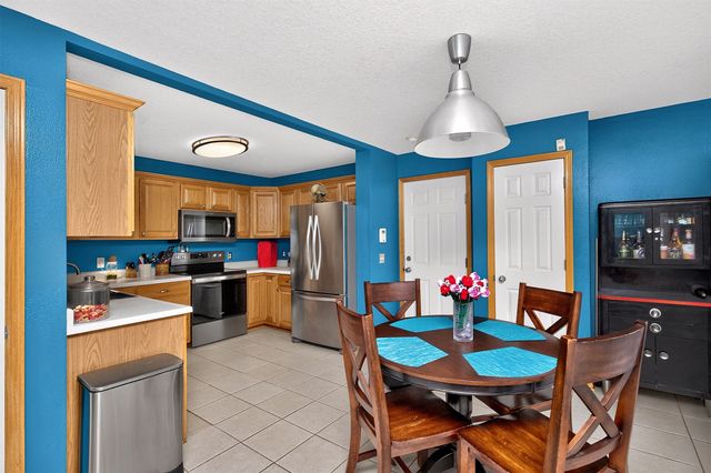 100 SW Hickory Glen, Grimes, IA 50111