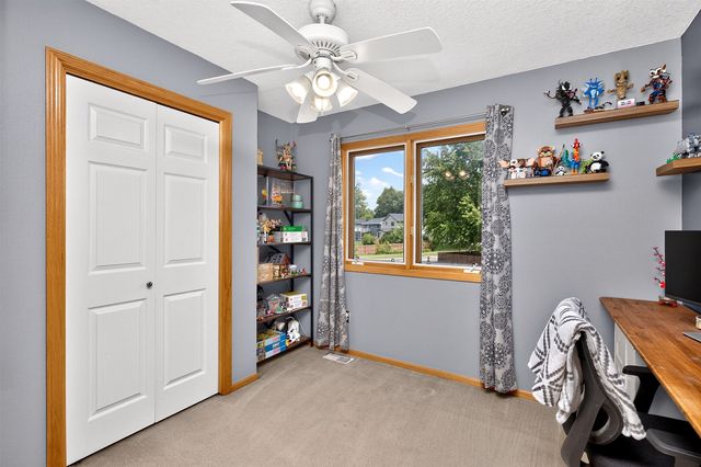 100 SW Hickory Glen, Grimes, IA 50111