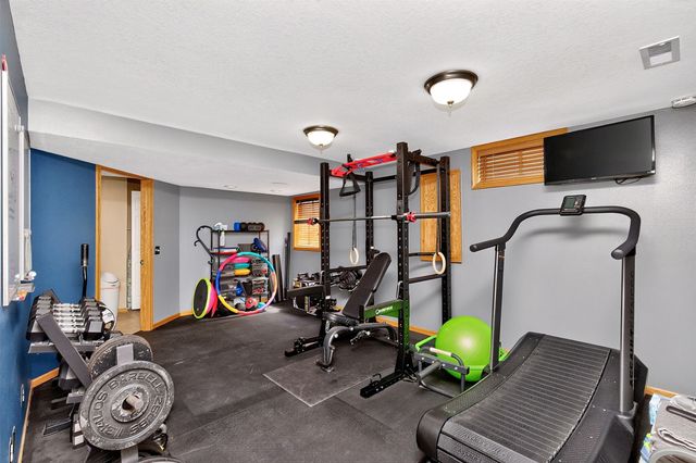 100 SW Hickory Glen, Grimes, IA 50111