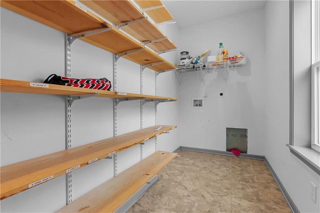 36406 E Old Pink Hill Road, Oak Grove, MO 64075