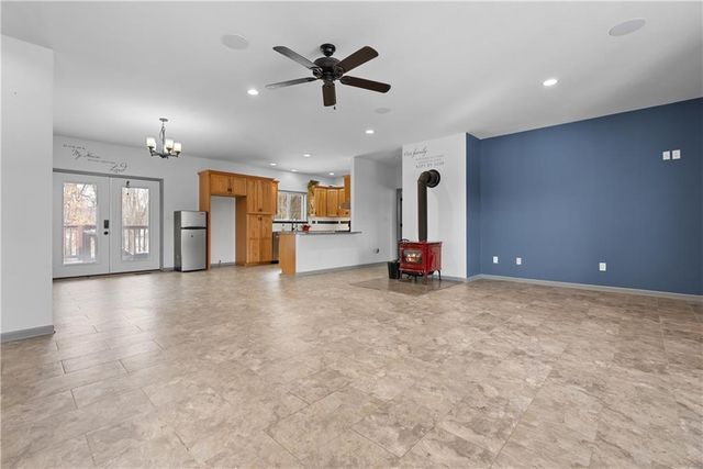 36406 E Old Pink Hill Road, Oak Grove, MO 64075