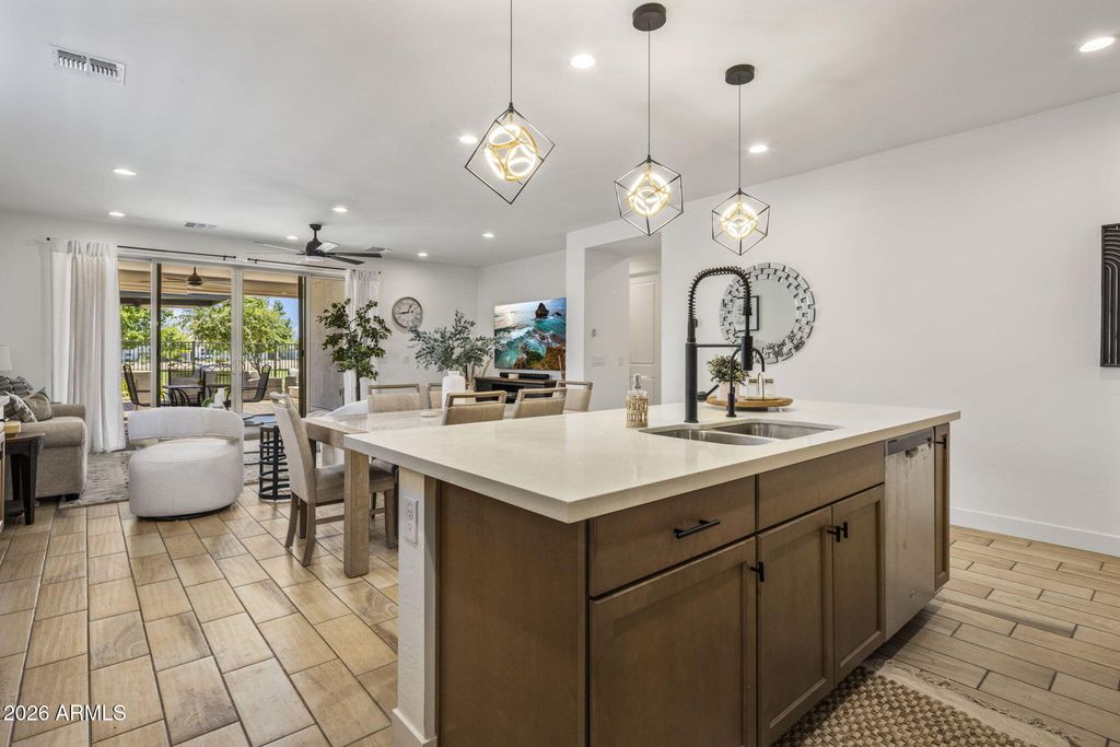 Image 7 of property listing at 17759 W Guthrie Street, Surprise, AZ 85388