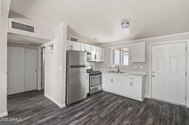 221 5TH Avenue 225, Buckeye, AZ 85326