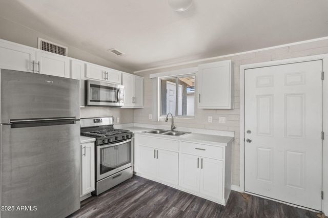 221 5TH Avenue 225, Buckeye, AZ 85326