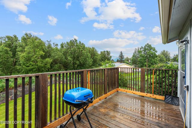 688 E Eklutna Avenue, Palmer, AK 99645
