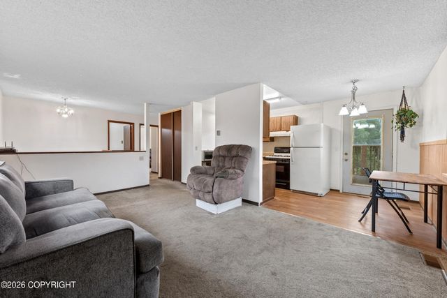 688 E Eklutna Avenue, Palmer, AK 99645