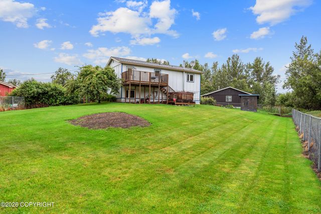 688 E Eklutna Avenue, Palmer, AK 99645