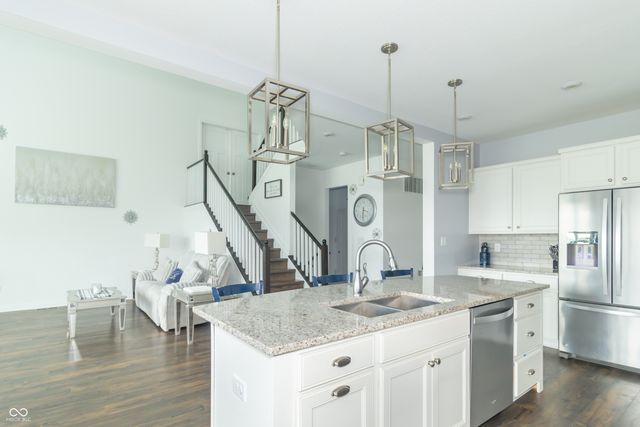 1020 Arthur Court, Greenfield, IN 46140