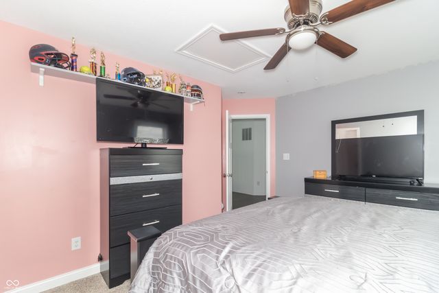 1020 Arthur Court, Greenfield, IN 46140