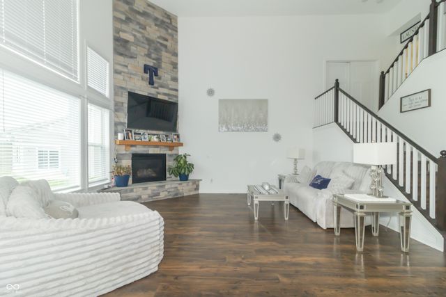 1020 Arthur Court, Greenfield, IN 46140