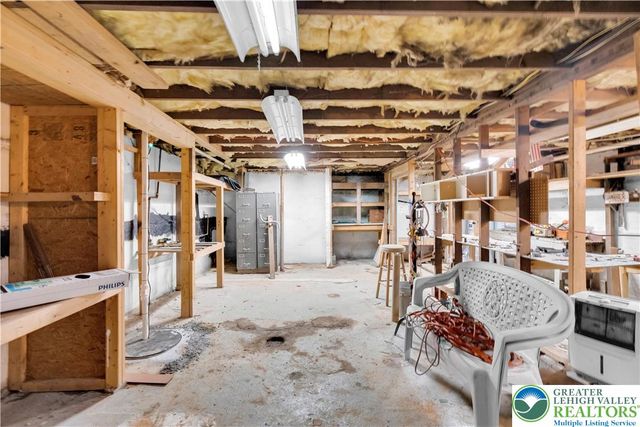 1335 Stonesthrow Road, Lower Saucon Twp, PA 18015