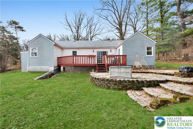 1335 Stonesthrow Road, Lower Saucon Twp, PA 18015