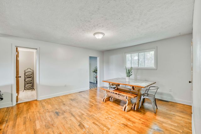601 South 11th Avenue, Ozark, MO 65721