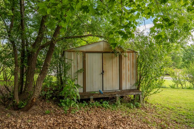 601 South 11th Avenue, Ozark, MO 65721