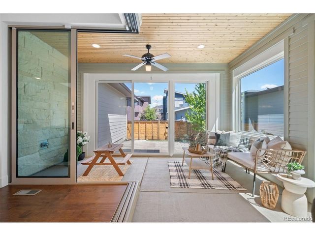 9409 E 58th Dr, Denver, CO 80238