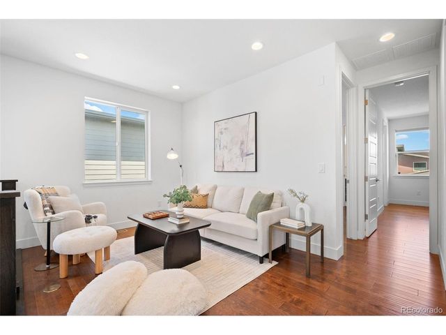 9409 E 58th Dr, Denver, CO 80238