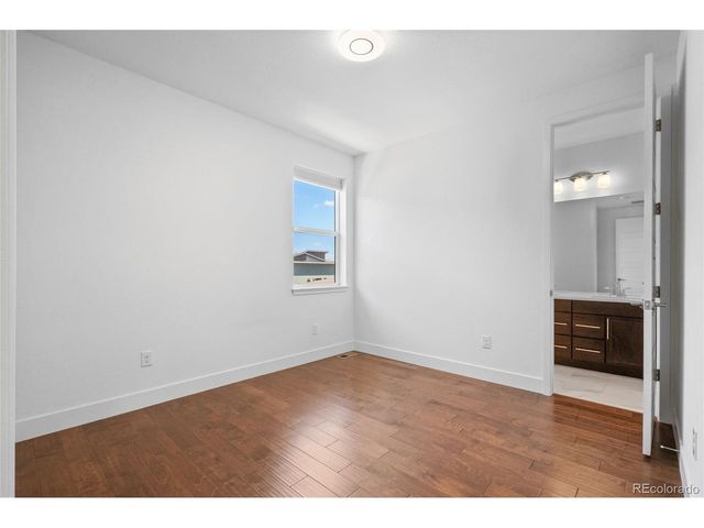 9409 E 58th Dr, Denver, CO 80238