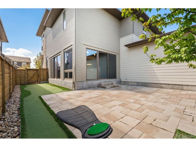 9409 E 58th Dr, Denver, CO 80238