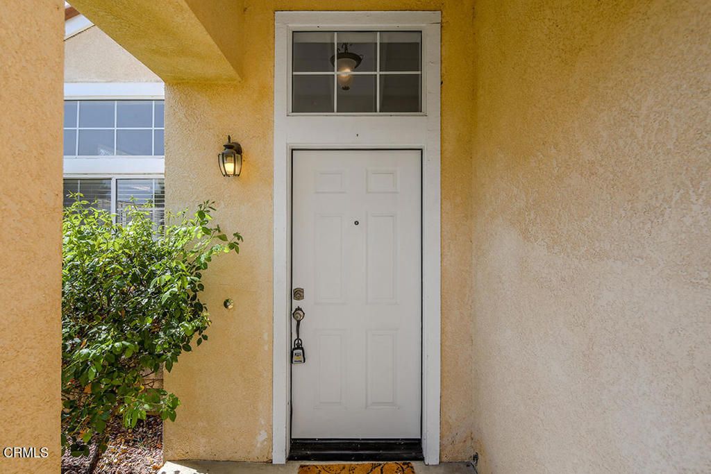 Image 2 of property listing at 43085 Corte Salamanca, Temecula, CA 92592