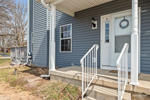 208 Maple Street C, Sugar Grove, IL 60554