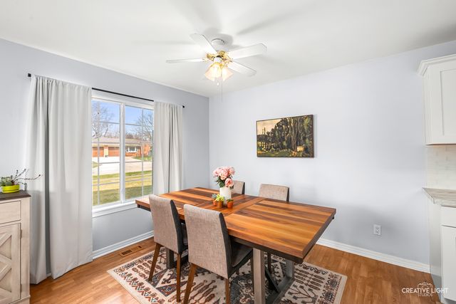 208 Maple Street C, Sugar Grove, IL 60554