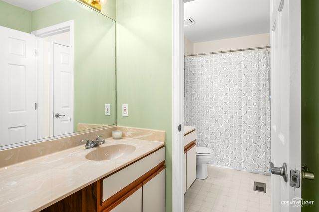 208 Maple Street C, Sugar Grove, IL 60554