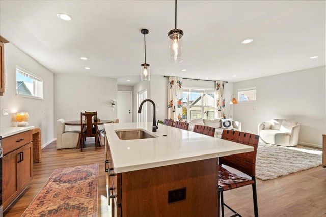 700 Indigo Lane, Waunakee, WI 53597